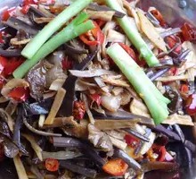 Dry Pot Wild Mountain Vegetables
