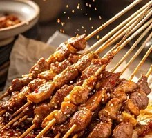 Charcoal-grilled Lamb Skewers