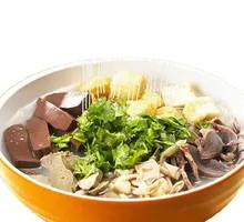 Duck Blood and Vermicelli Soup with Assorted Ingredients