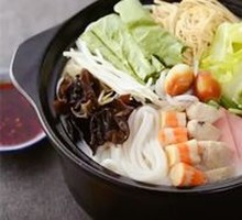 Crossing-the-bridge Rice Noodles