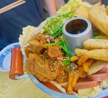 Braised Pig's Feet with Crispy Skin