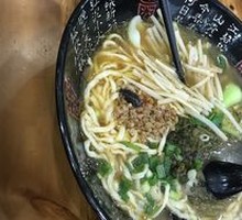 Dried Bamboo Shoots with Pork Noodles
