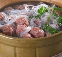 Braised Pork Meatballs in Clay Pot