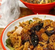 Signature Three Delicacies Noodle Soup