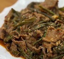 Spicy Stir-Fried Beef