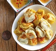Pork and Sauerkraut Pan-Fried Dumplings