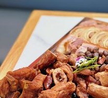 Dong's Smoked Sauce Platter