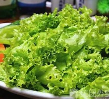 Lettuce leaf