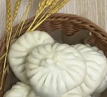 Signature Braised Pork Bao