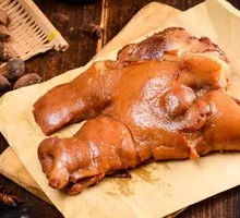 Smoked and Braised Pork Head Meat