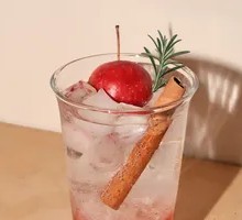 Apple Cinnamon Bubbles Drink