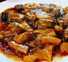 Stewed Beef with Yellow Sauce
