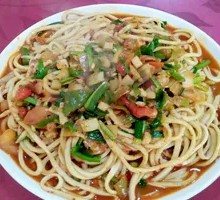 Shaanxi Lamb Stir-Fried Noodles