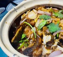 Stir-fried Fish Head Pot