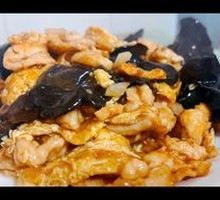 Sour-Spicy Wood Ear Mushroom with Pork