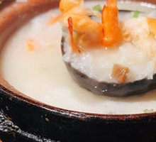 Signature Scallop Shrimp Crab Rice Porridge