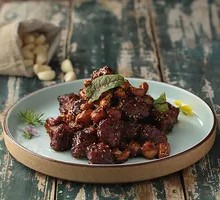 黑椒蒜子牛肉粒