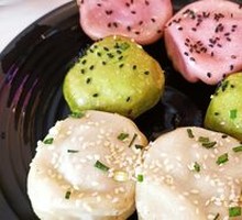 Shanghai Steamed Bun with Crispy Bottom