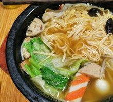Classic Crossing-the-Bridge Rice Noodles