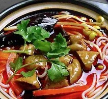 火爆肥肠米线