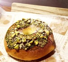 Pistachio Bagel
