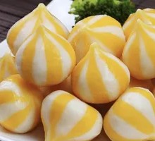 Crab-flavored Fish Roe Buns