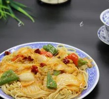 Spicy Sour Cabbage Noodles
