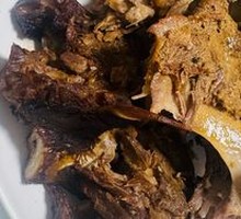 Stir-Fried Spare Ribs in Iron Pot