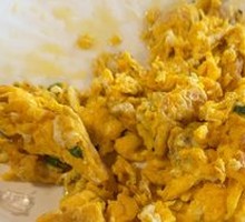 Scallion stir-fried with farm eggs