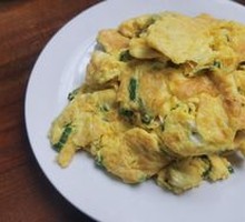 Scallion stir-fried with farm eggs