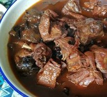 Chicken Stewed with Mushrooms