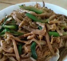 Stir-Fried Daylily with Pork