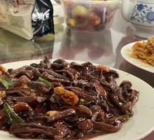 Stir-fried Pork with Red Mushrooms