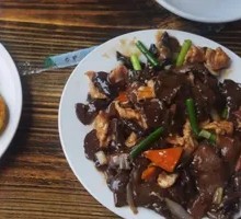 Stir-fried Wild Mushroom with Meat