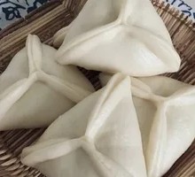 Sugar Triangle Dumplings