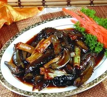 Braised Sea Cucumber with Green Onion
