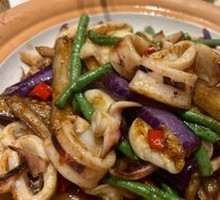 Stir-fried Eggplant with Pen Fish
