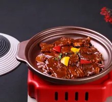 Black Pepper Beef Short Ribs in Clay Pot