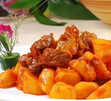 Beef Stewed with Potatoes
