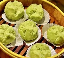 Isatis Root Greens Steamed Rice Cake