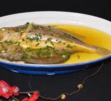 Steamed Large Yellow Croaker with Chicken Broth