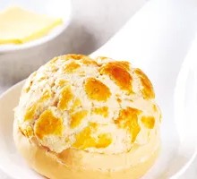 Hong Kong Pineapple Bun with Butter