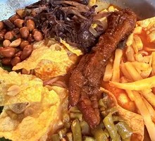 Spicy Chicken Feet and Snail Noodles