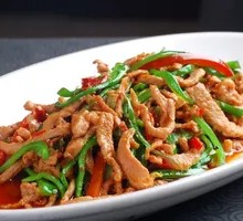 Spicy Pepper and Pork Noodles