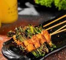 Grilled Tofu Skin with Cilantro Roll