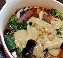 Sichuan-style Normal Spicy Hot Pot