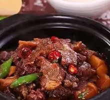 Stewed Beef with Yellow Sauce