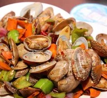 Spicy Stir-Fried Clams