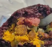 咸蛋黄火腿饭团