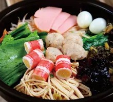 Crossing-the-bridge Rice Noodles